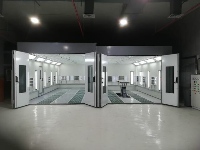 Double Custom Spray Booths with Internal Lifting and Infrared Heating